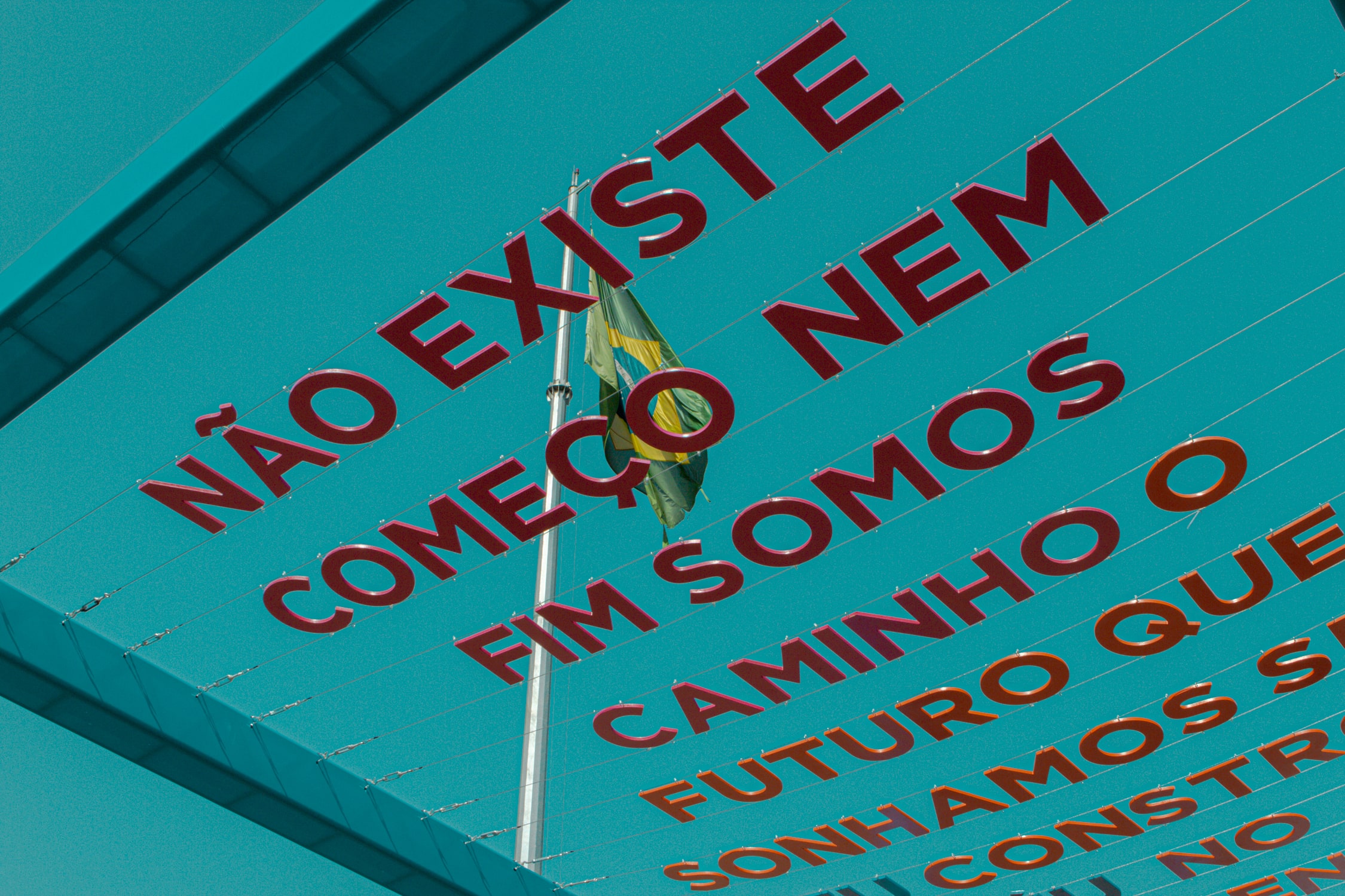 Instalação “Olha pro Céu, meu Amor” sobre construção de um REFUTURO possível, no Parque Redenção (Divulgação Virada Sustentável)